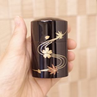 ミニ骨壷 本漆 [蒔絵・春秋流水]名入れ可能