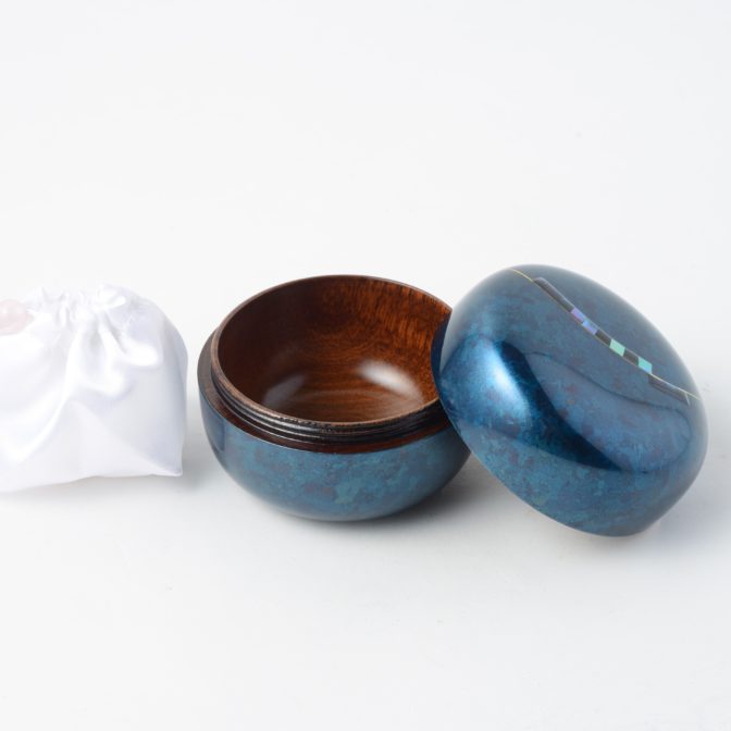 こころ 奏ラピスブルー　蒔絵・螺鈿の美しいミニ骨壷　総漆塗り