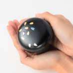 こころ 偲桜 蒔絵・螺鈿の美しいミニ骨壷 総漆塗り