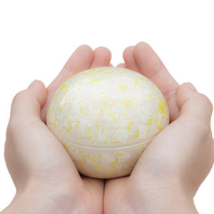 あたたかみのある信楽焼のお骨壷