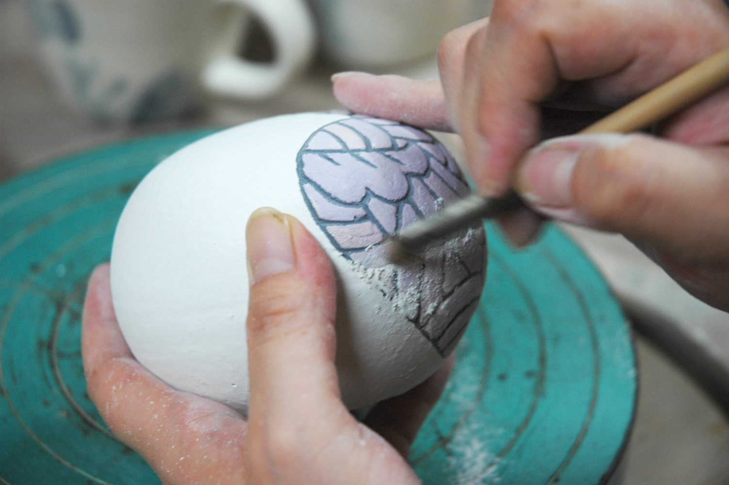 ぬくもりを感じる信楽焼の手作り骨壷