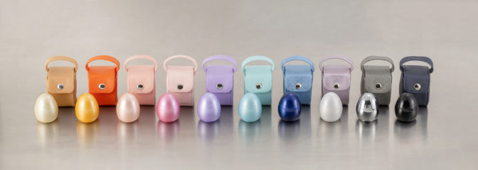 旅も一緒に。携帯も出来る遺骨入れ、ミニ骨壷