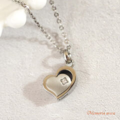 ご遺骨をペンダント納骨する方法について