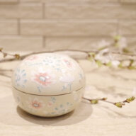 信楽焼 総手書き　手元供養用ミニ骨壷　おもかげ　 秋桜（コスモス）