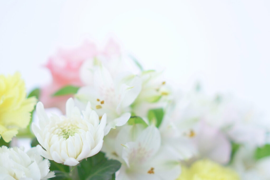 死産した子を自宅で水子供養する際に供えた花