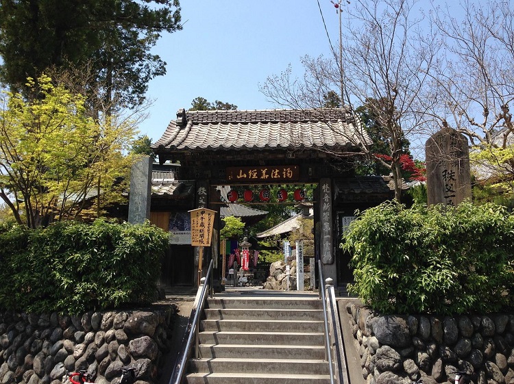 分骨の際に法要を行うお寺