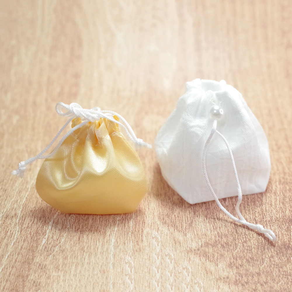 遺骨入れ　納骨袋